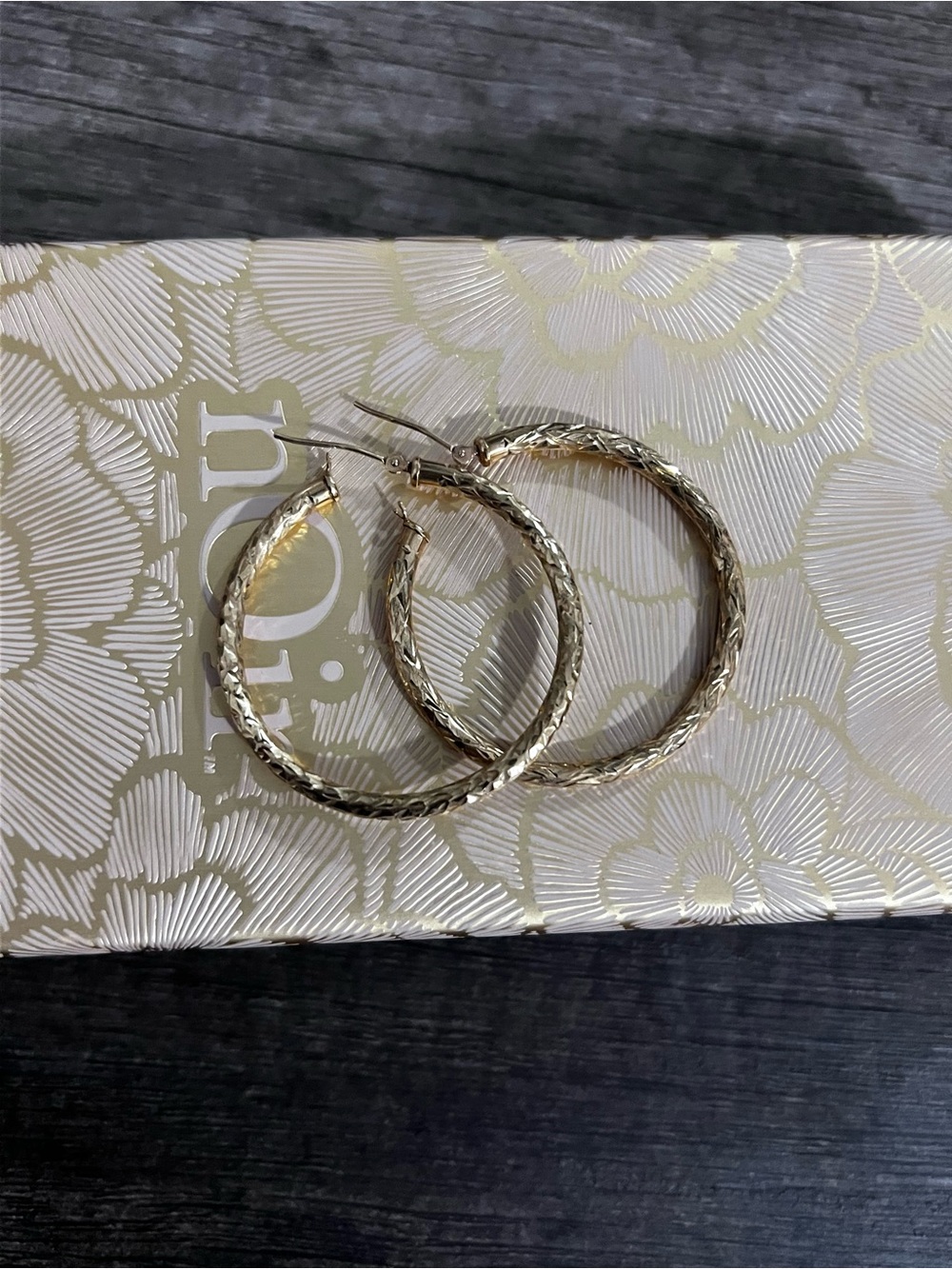 10k Gold Textured Hoop Earrings
